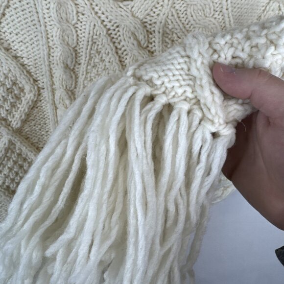 Pachaman 100% Wool Hooded Poncho Cable Knit Fringe Cape Ecuador - Picture 3 of 5